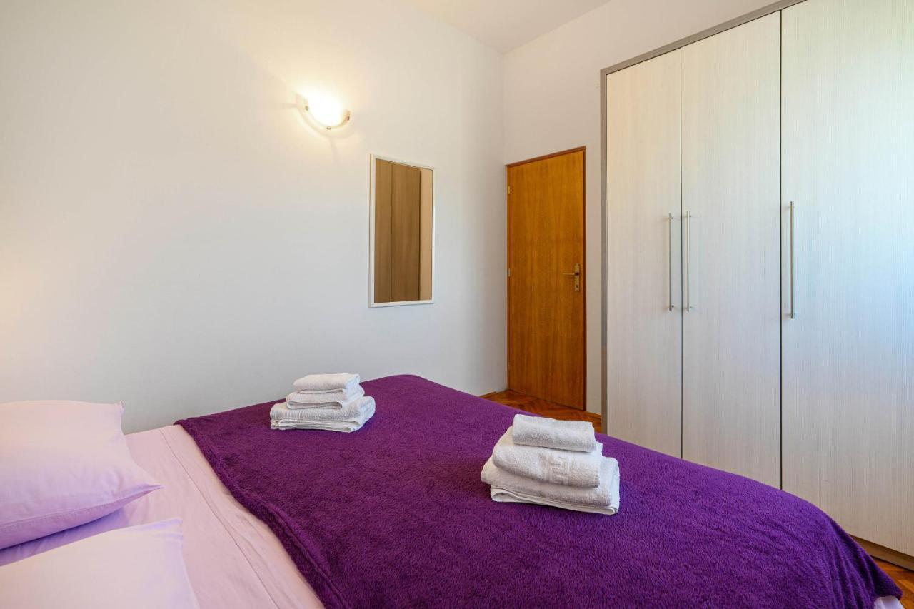 Apartments Vala Zaboric - With Boat Mooring Εξωτερικό φωτογραφία