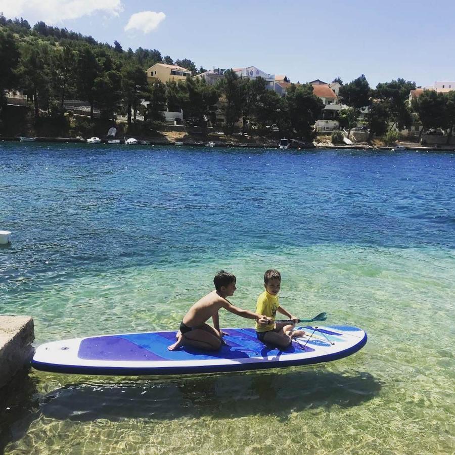 Apartments Vala Zaboric - With Boat Mooring Εξωτερικό φωτογραφία